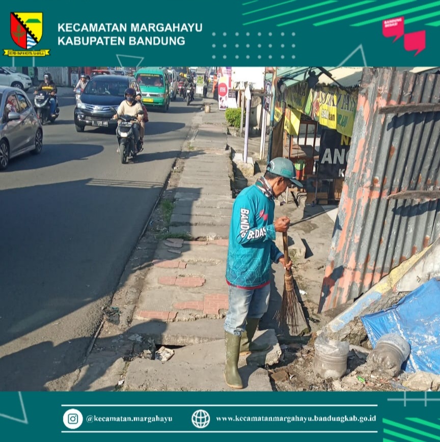 giat-kader-bandung-bedas-bersih-sampah-bersama-fkks-forum-komunikasi-kecamatan-sehat-melakukan-giat-membersihkan-wilayah-kecamatan-margahayu-27-05-2022