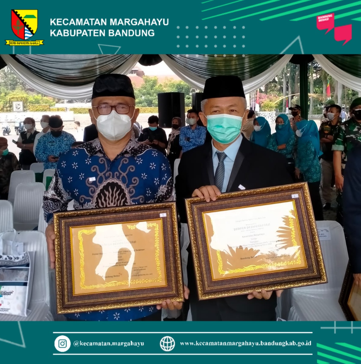 penerimaan-piagam-penghargaan-pemeringkatan-koperasi-dan-kategori-kecamatan-yang-koperasinya-sering-melaksanakan-rapat-anggota-tahunan-rat-oleh-camat-margahayu-20-04-2022