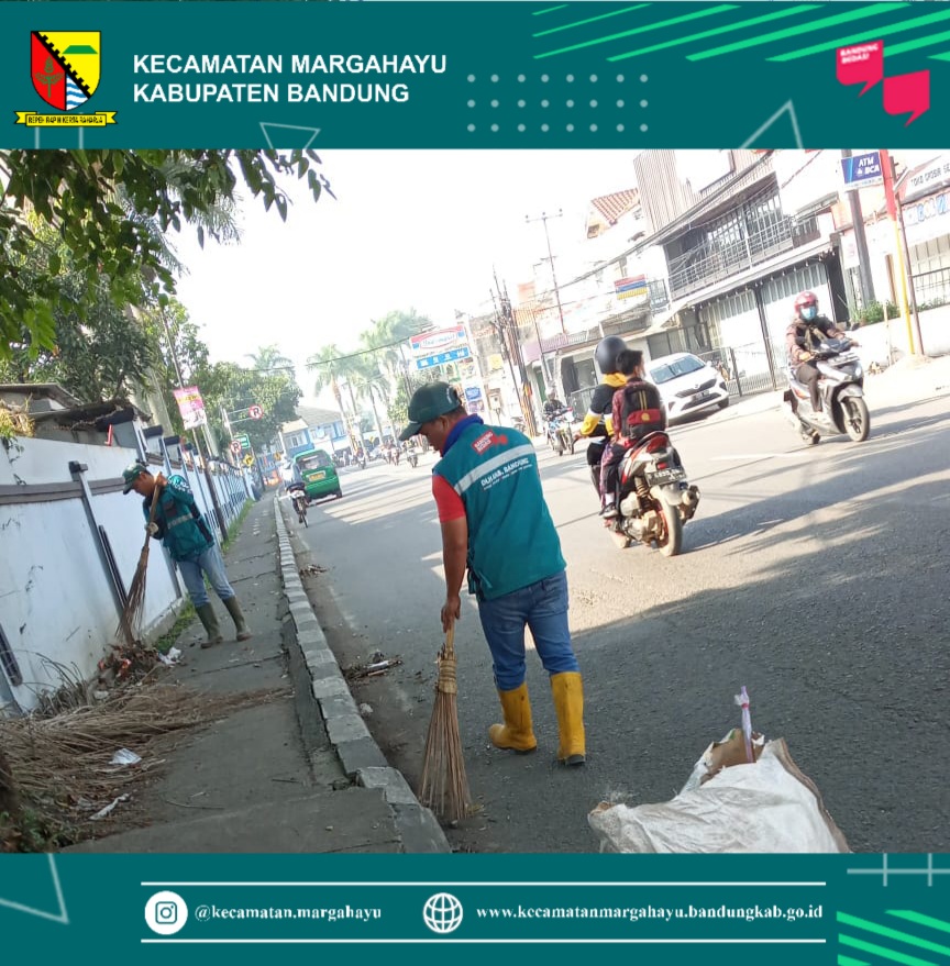 giat-kader-bandung-bedas-bersih-sampah-bersama-fkks-forum-komunikasi-kecamatan-sehat-melakukan-giat-membersihkan-wilayah-kecamatan-margahayu-24-06-2022