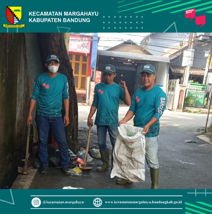 giat-kader-bandung-bedas-bersih-sampah-bersama-fkks-forum-komunikasi-kecamatan-sehat-melakukan-giat-membersihkan-wilayah-kecamatan-margahayu-18-04-2022