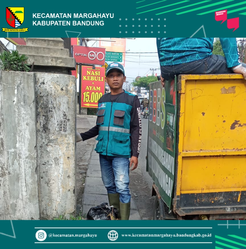 giat-kader-bandung-bedas-bersih-sampah-bersama-fkks-forum-komunikasi-kecamatan-sehat-melakukan-giat-membersihkan-wilayah-kecamatan-margahayu-30-05-2022