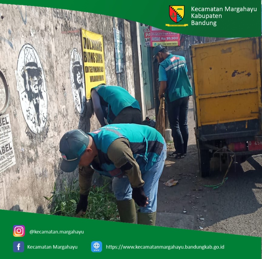 giat-kader-bandung-bedas-bersih-sampah-bersama-fkks-forum-komunikasi-kecamatan-sehat-melakukan-giat-membersihkan-wilayah-kecamatan-margahayu-01-04-2022