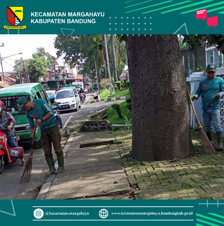 giat-kader-bandung-bedas-bersih-sampah-bersama-fkks-forum-komunikasi-kecamatan-sehat-melakukan-giat-membersihkan-wilayah-kecamatan-margahayu-27-06-2022