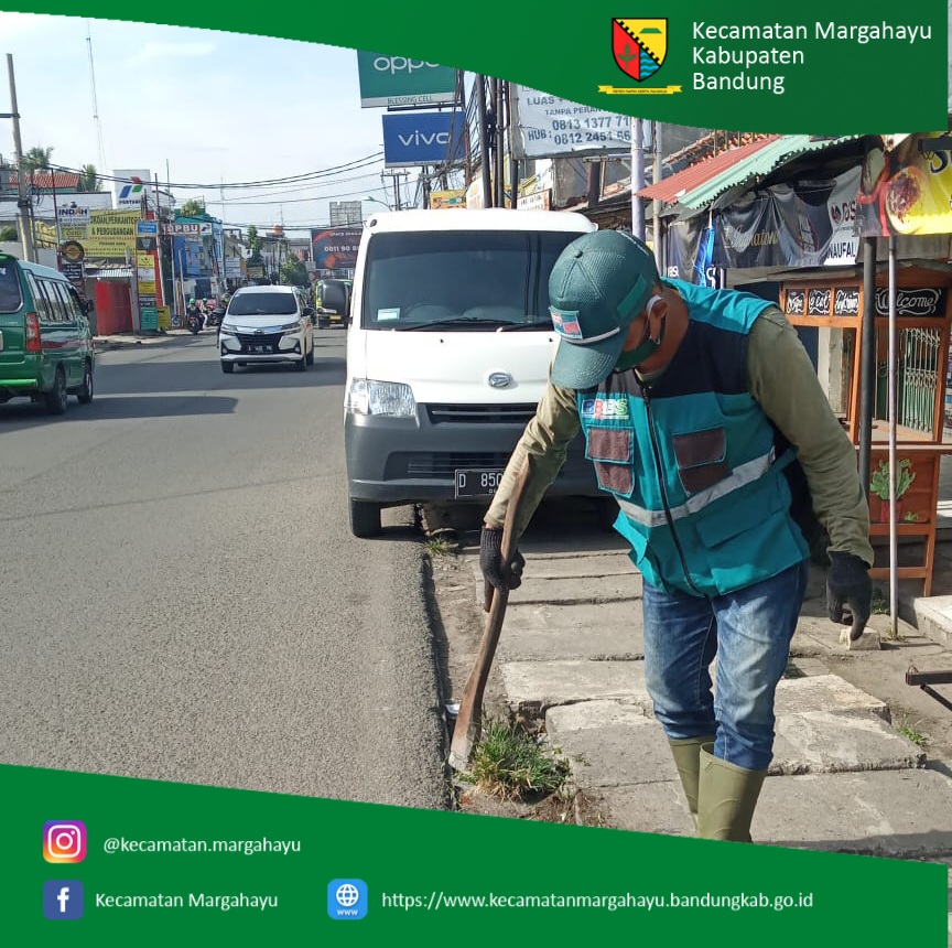 giat-kader-bandung-bedas-bersih-sampah-bersama-fkks-forum-komunikasi-kecamatan-sehat-melakukan-giat-membersihkan-wilayah-kecamatan-margahayu-2