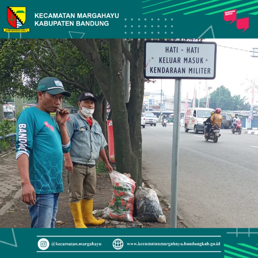 giat-kader-bandung-bedas-bersih-sampah-bersama-fkks-forum-komunikasi-kecamatan-sehat-melakukan-giat-membersihkan-wilayah-kecamatan-margahayu-17-06-2022